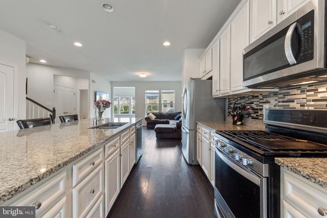 7813 BAKERS CREEK LN, Hanover, MD 21076