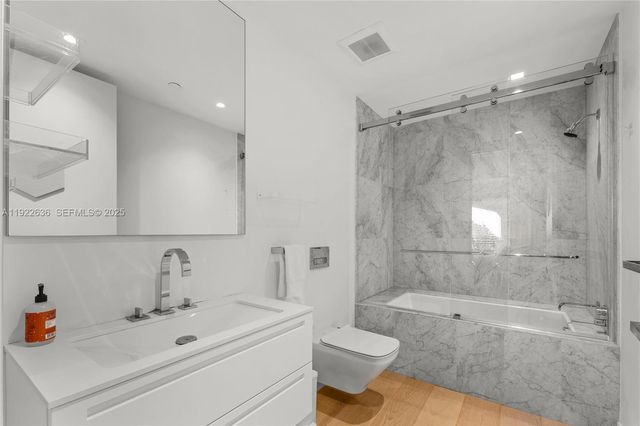 6800 Fisher Island Drive 6842, Miami Beach, FL 33109
