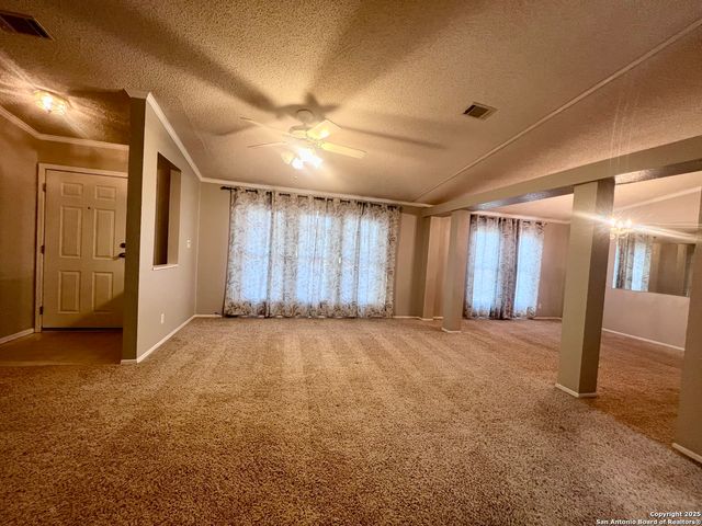 445 South Trail, Pleasanton, TX 78064