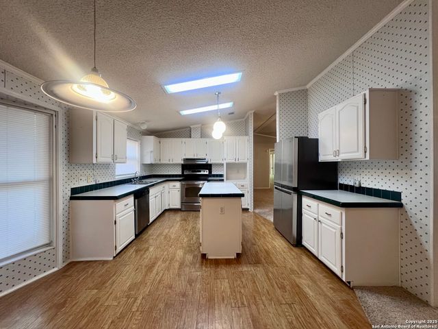 445 South Trail, Pleasanton, TX 78064