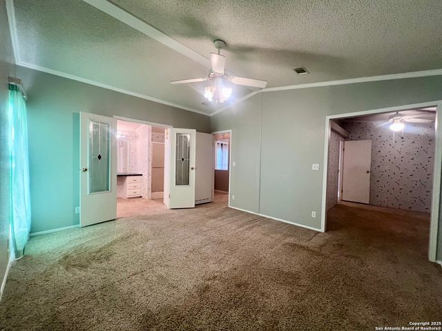 445 South Trail, Pleasanton, TX 78064