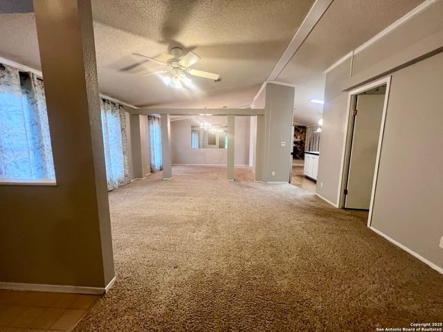 445 South Trail, Pleasanton, TX 78064