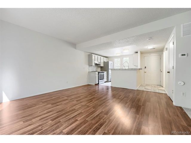 1543 S Ouray Cir C, Aurora, CO 80017