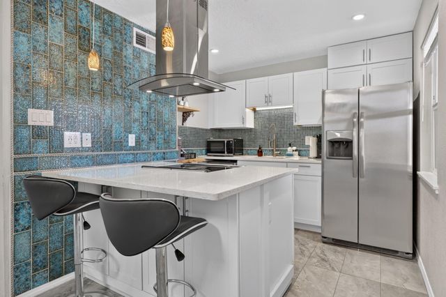 609 Grecian Lane NW, Albuquerque, NM 87107