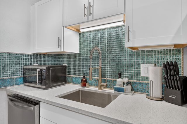 609 Grecian Lane NW, Albuquerque, NM 87107