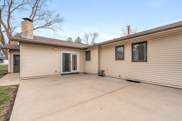 2311 Northwestern Avenue, Ames, IA 50010