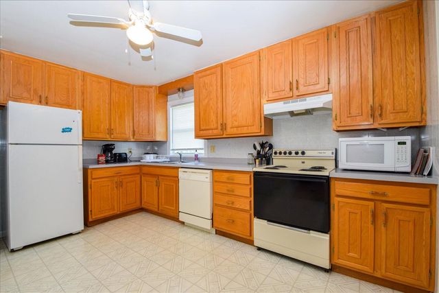 2104 Old Fincastle RD, Fincastle, VA 24090