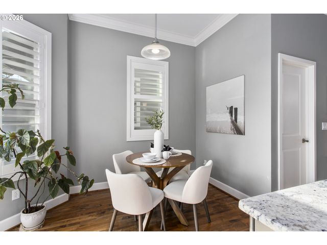 1936 Nw OVERTON St, Portland, OR 97209