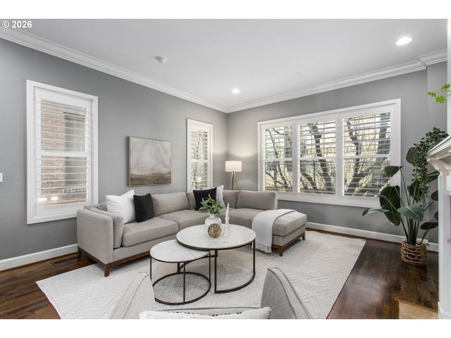 1936 Nw OVERTON St, Portland, OR 97209