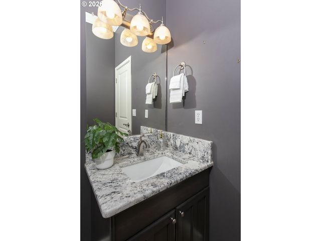 1936 Nw OVERTON St, Portland, OR 97209