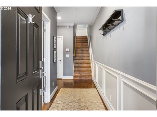 1936 Nw OVERTON St, Portland, OR 97209