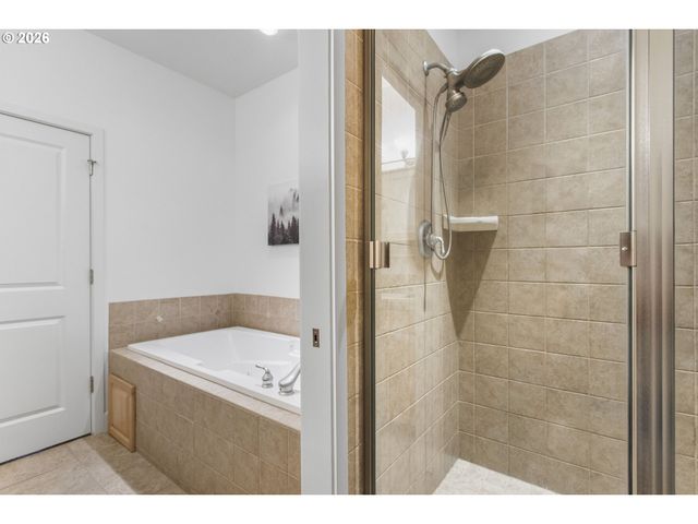 1936 Nw OVERTON St, Portland, OR 97209