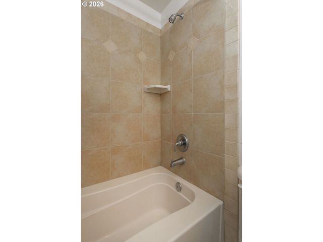 1936 Nw OVERTON St, Portland, OR 97209