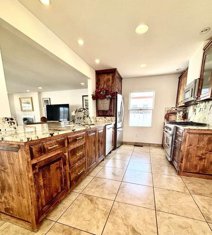 7433 El Morro Road NE, Albuquerque, NM 87109