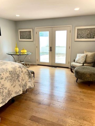 7433 El Morro Road NE, Albuquerque, NM 87109