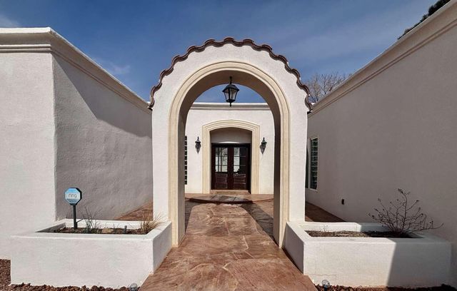 7433 El Morro Road NE, Albuquerque, NM 87109