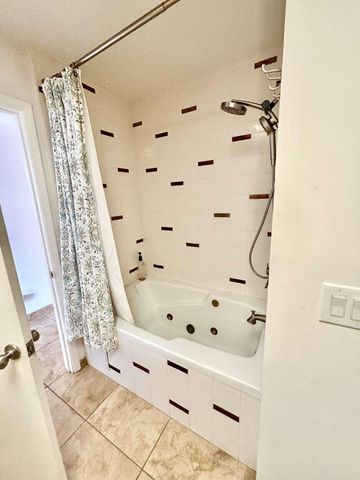 7433 El Morro Road NE, Albuquerque, NM 87109