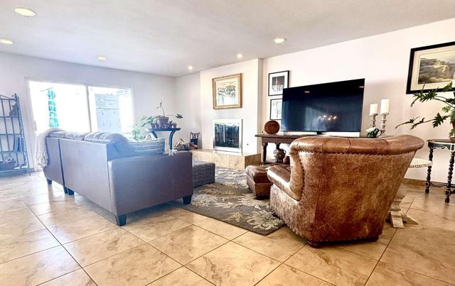 7433 El Morro Road NE, Albuquerque, NM 87109