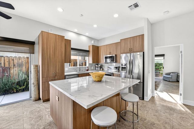 53605 Avenida Navarro, La Quinta, CA 92253