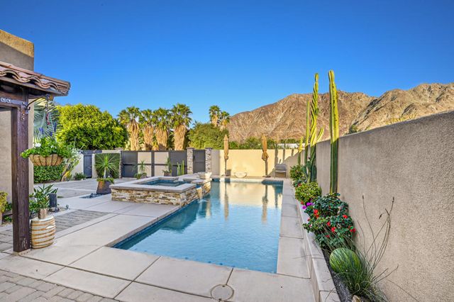 53605 Avenida Navarro, La Quinta, CA 92253