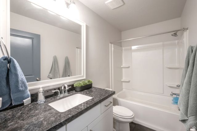 2582 N HESTON PARK, Lehi, UT 84048