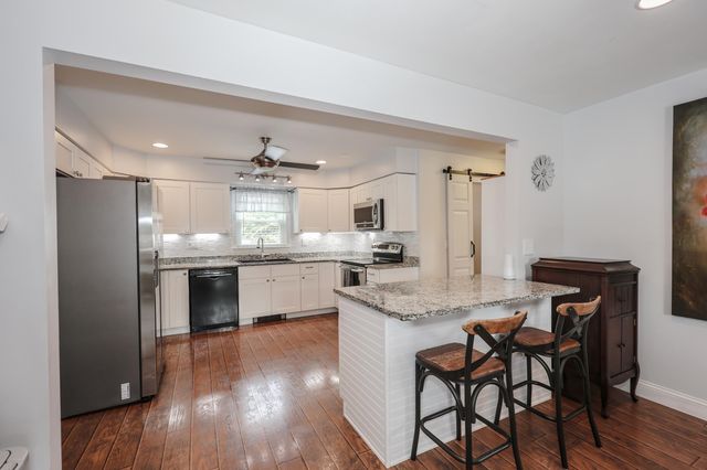 176 Stanton Street, Manchester, NH 03103