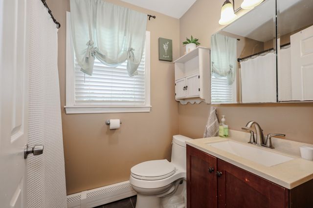 176 Stanton Street, Manchester, NH 03103