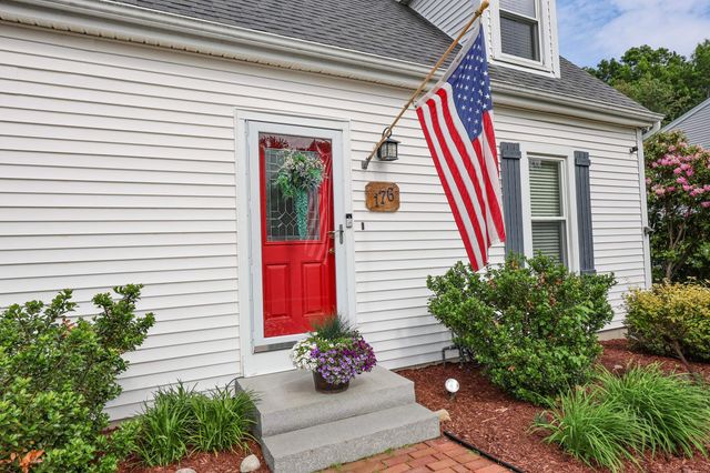 176 Stanton Street, Manchester, NH 03103