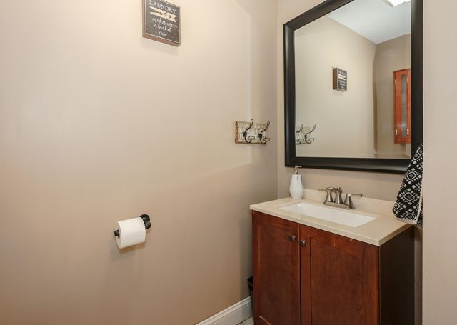 176 Stanton Street, Manchester, NH 03103