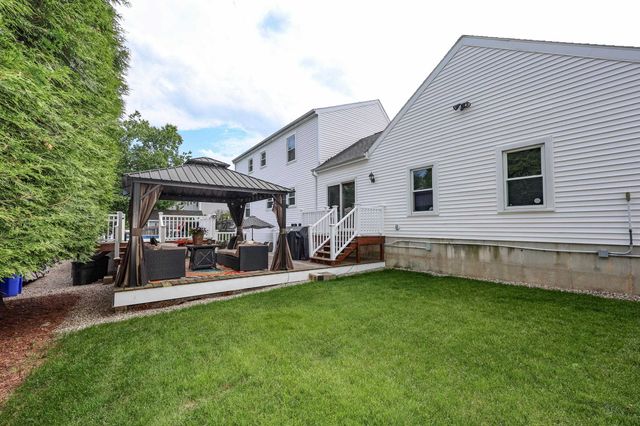176 Stanton Street, Manchester, NH 03103