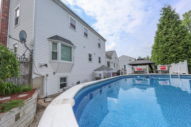 176 Stanton Street, Manchester, NH 03103