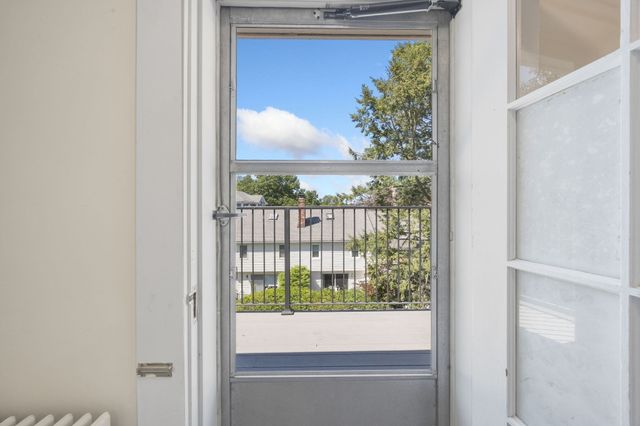 56 Vinton Street 6, Melrose, MA 02176