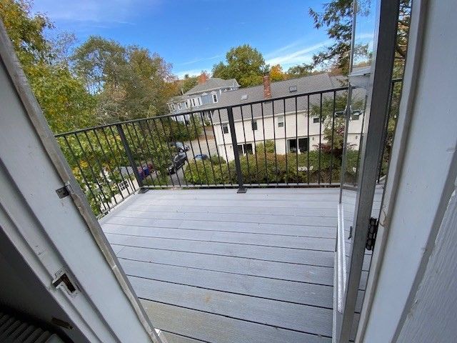56 Vinton Street 6, Melrose, MA 02176