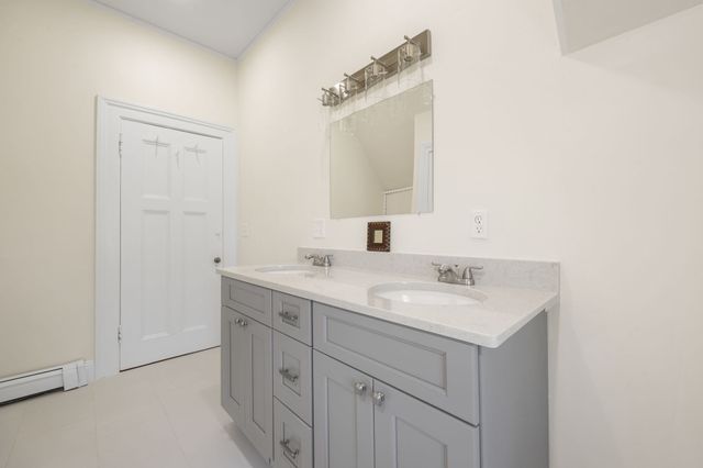 56 Vinton Street 6, Melrose, MA 02176