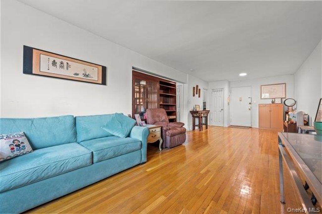 142-05 Roosevelt Avenue #539, Flushing, NY 11354 — photo 3
