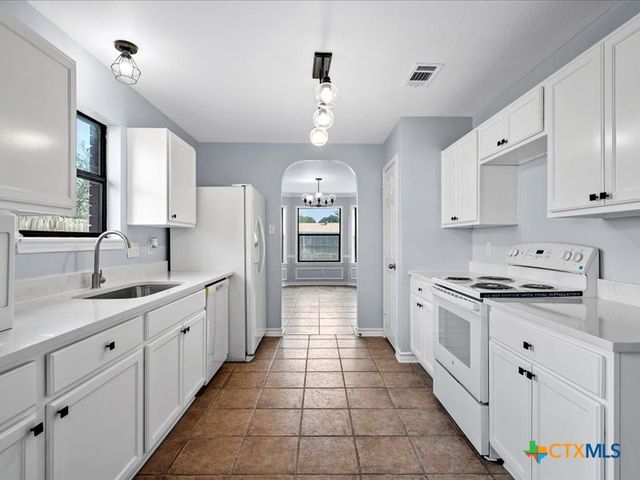 3705 Basset Drive, Killeen, TX 76543