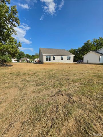 37 millwell, Maryland Heights, MO 63043