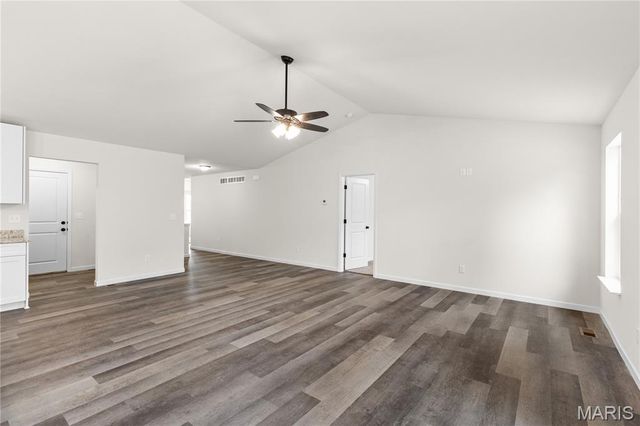 37 millwell, Maryland Heights, MO 63043