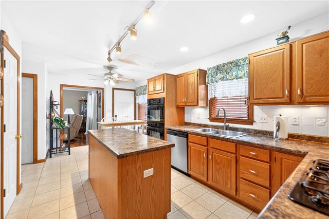 112 CIRCLE DRIVE, Irwin, PA 15642