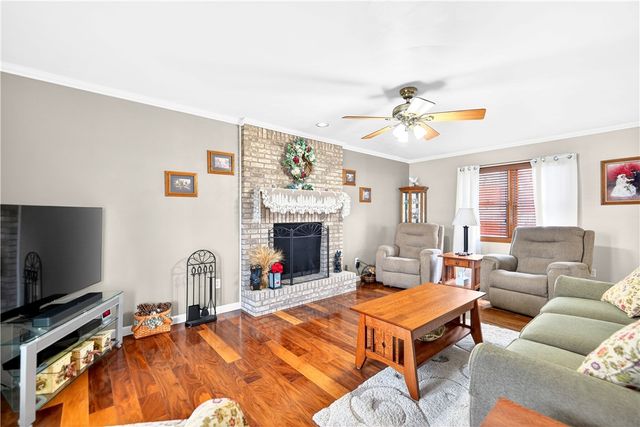 112 CIRCLE DRIVE, Irwin, PA 15642