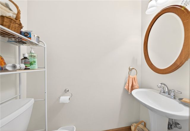 112 CIRCLE DRIVE, Irwin, PA 15642