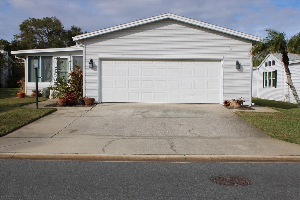 709 HELMSMEN LANE, Edgewater, FL 32141