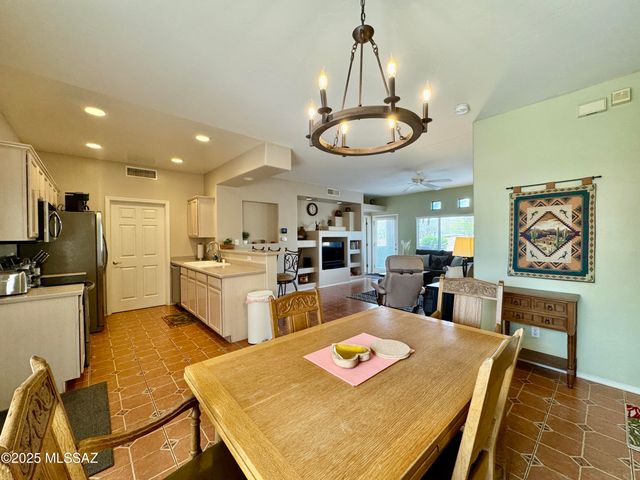 655 W Vistoso Highlands Dr Apt 102, Oro Valley, AZ 85755