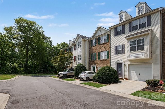 308 Langhorne Drive, Mount Holly, NC 28120
