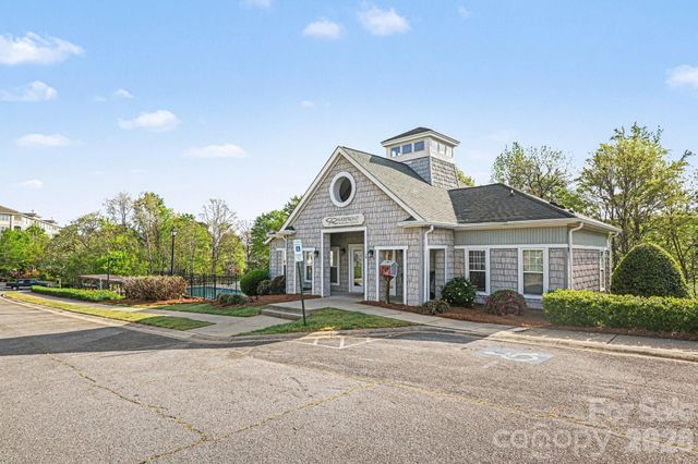 308 Langhorne Drive, Mount Holly, NC 28120