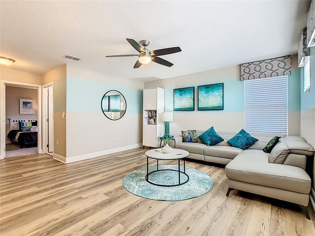 5128 OAKBOURNE AVENUE, Davenport, FL 33837