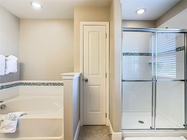 5128 OAKBOURNE AVENUE, Davenport, FL 33837