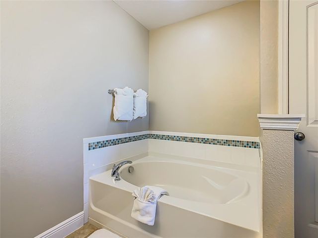 5128 OAKBOURNE AVENUE, Davenport, FL 33837