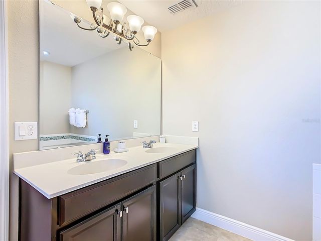 5128 OAKBOURNE AVENUE, Davenport, FL 33837