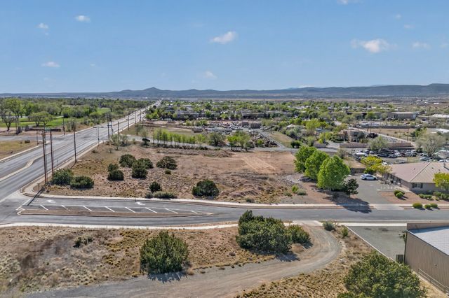 6753 Airport Road, Santa Fe, NM 87507